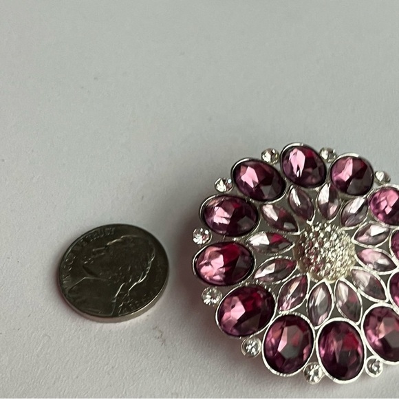 Pink Gem and Silver Plated Rhinestone Pin Brooch Pendant - Picture 3 of 7